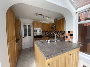 KITCHEN- click for photo gallery